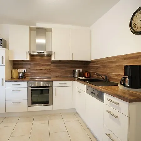 Schoen 1 * بوركم